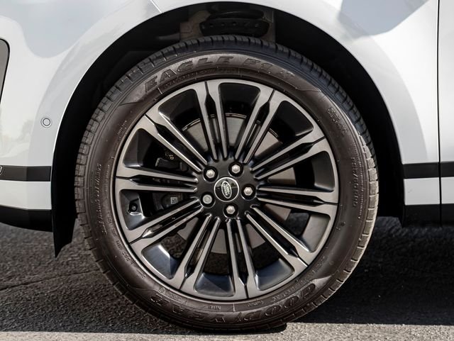 Used 2026 Fuji White Land Rover S image 11