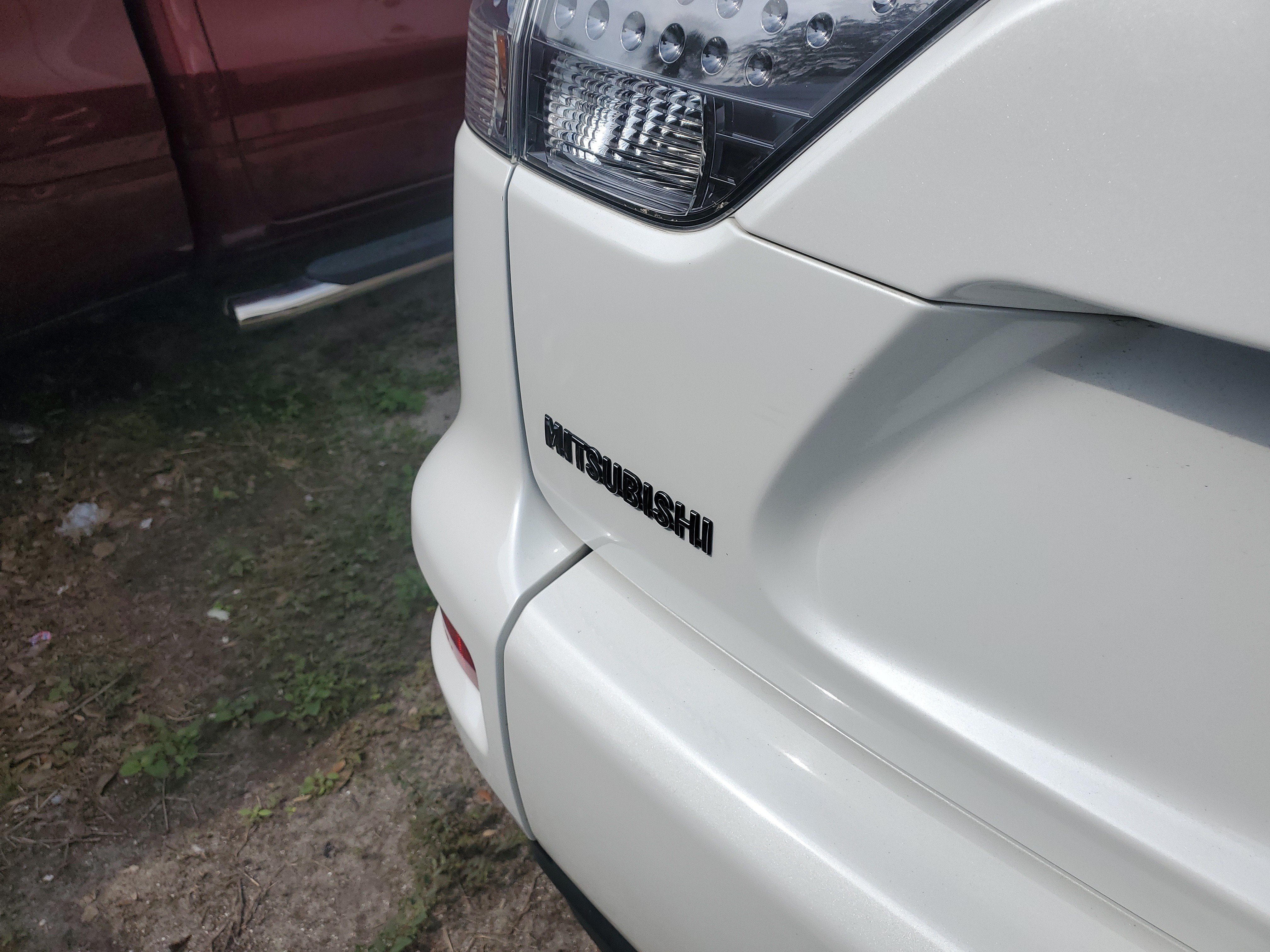 Used 2012 White Mitsubishi ES image 6