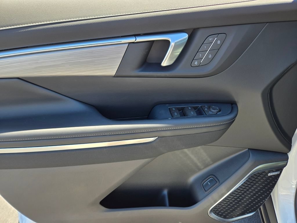 2026 Buick Enclave Preferred - Photo 10