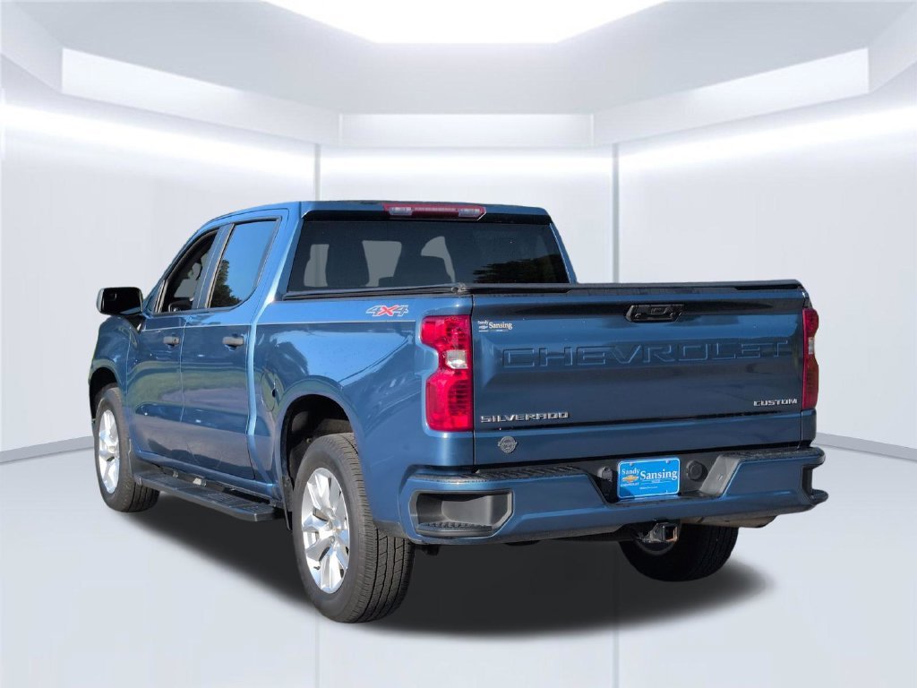 Used 2024 Blue Chevrolet Custom image 3