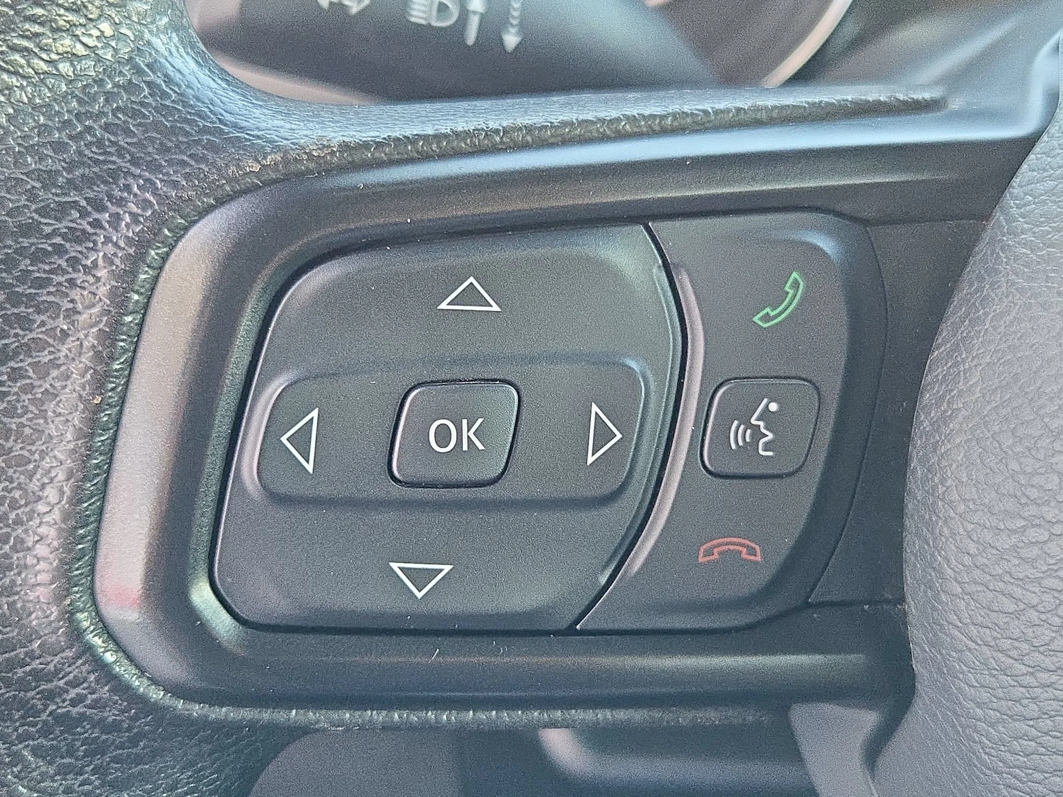 Used 2023 Sting-Gray Clearcoat Jeep Sport image 27
