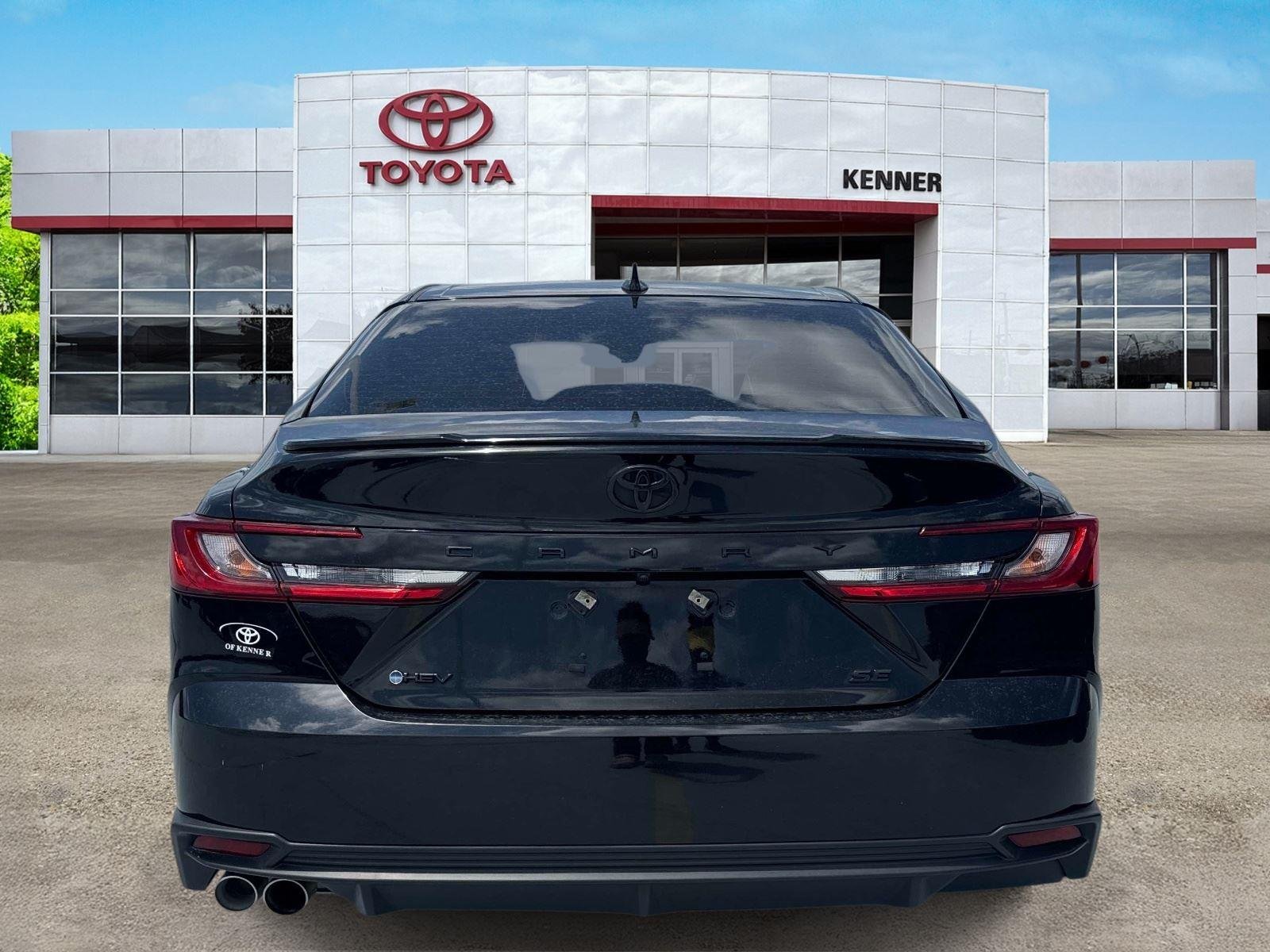 Used 2025 Midnight Black Metallic Toyota SE image 5