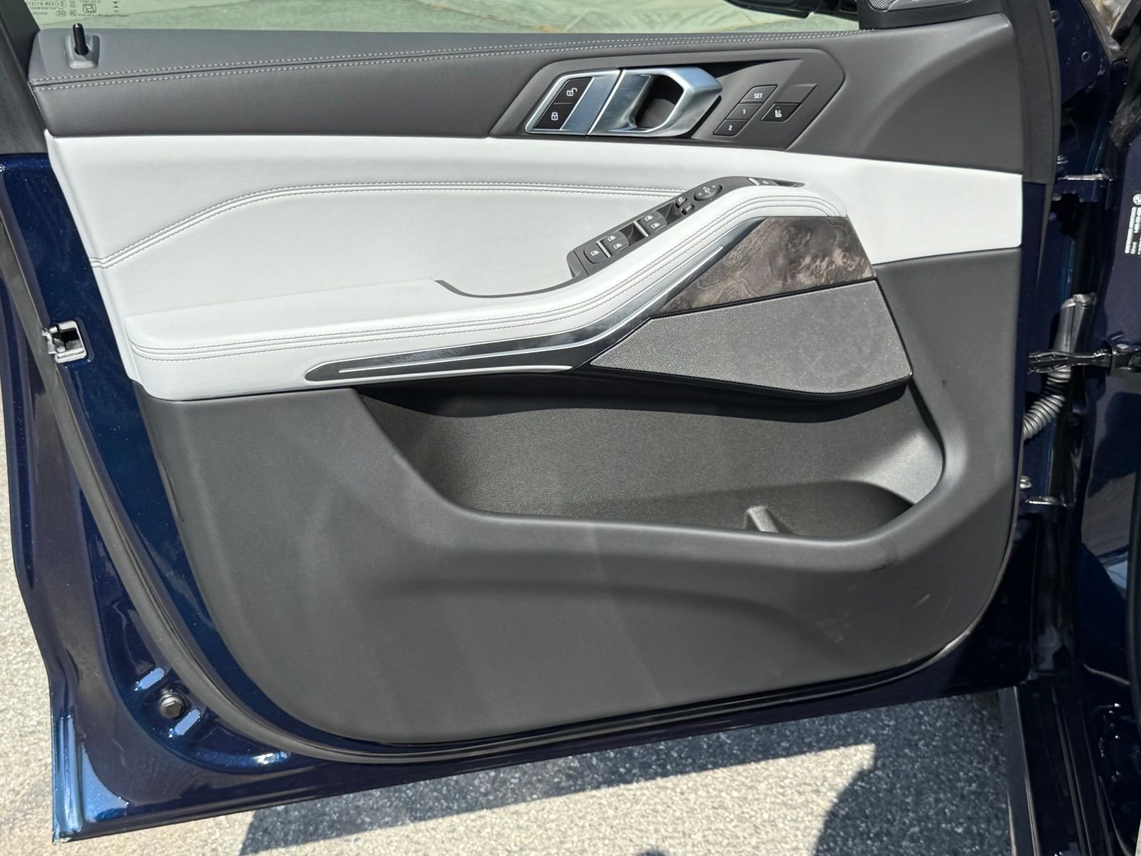New 2026 Tanzanite Blue II Metallic BMW sDrive40i image 19