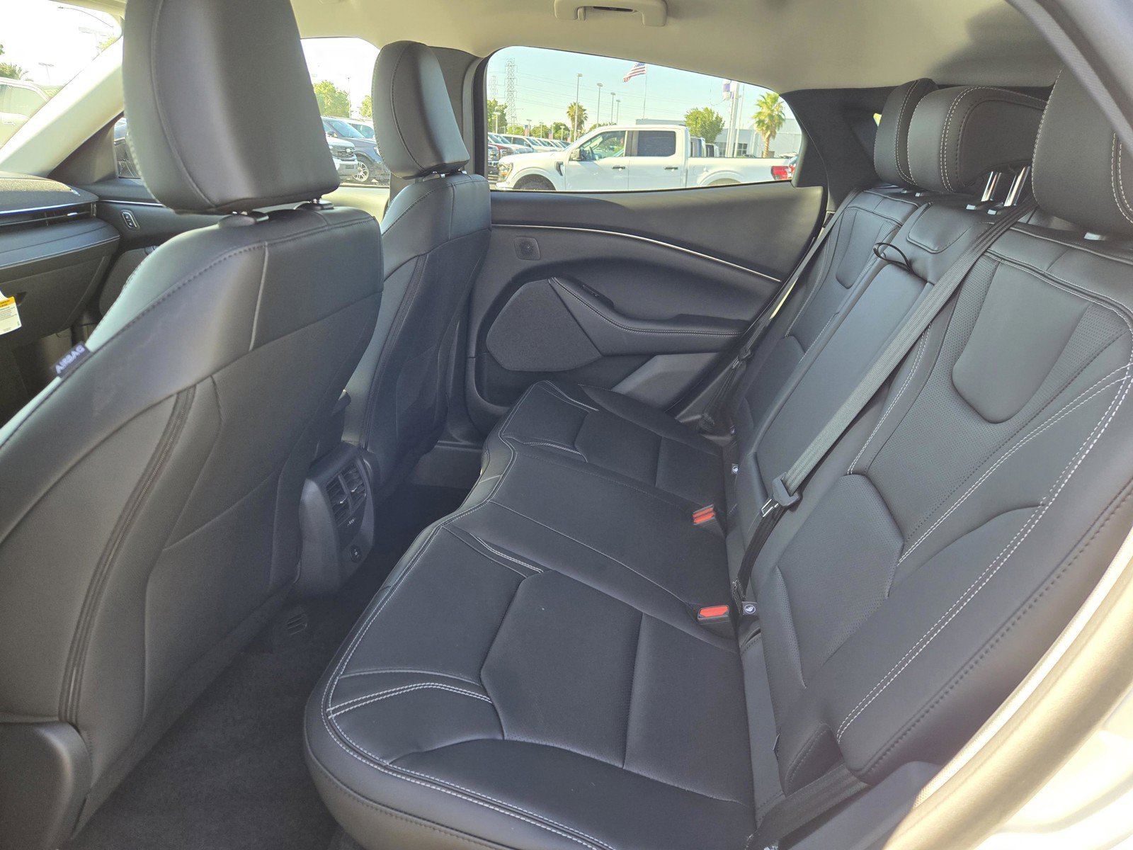 New 2026 Star White Metallic Tri-coat Ford Premium image 7