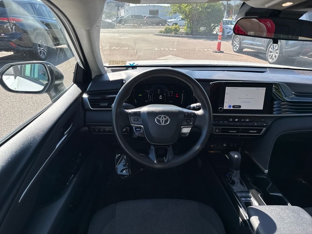 Used 2025 White Toyota LE image 11