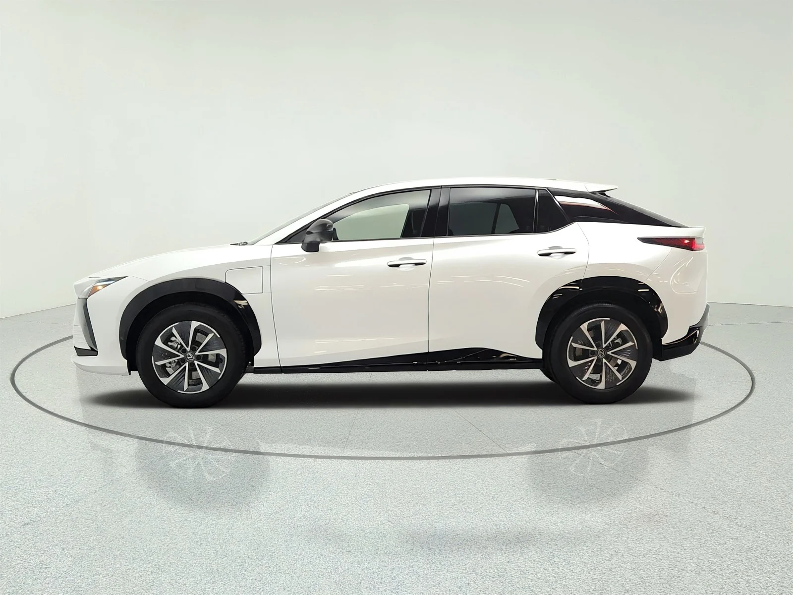 Used 2025 Eminent White Pearl Lexus RZ 300e image 8