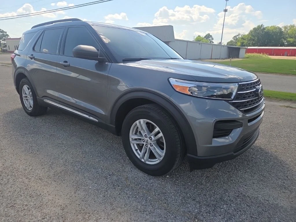 Certified Used 2023 Gray Ford XLT image 14