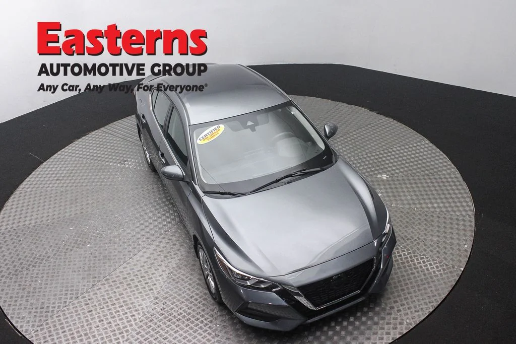 Used 2023 Gray Nissan S image 3