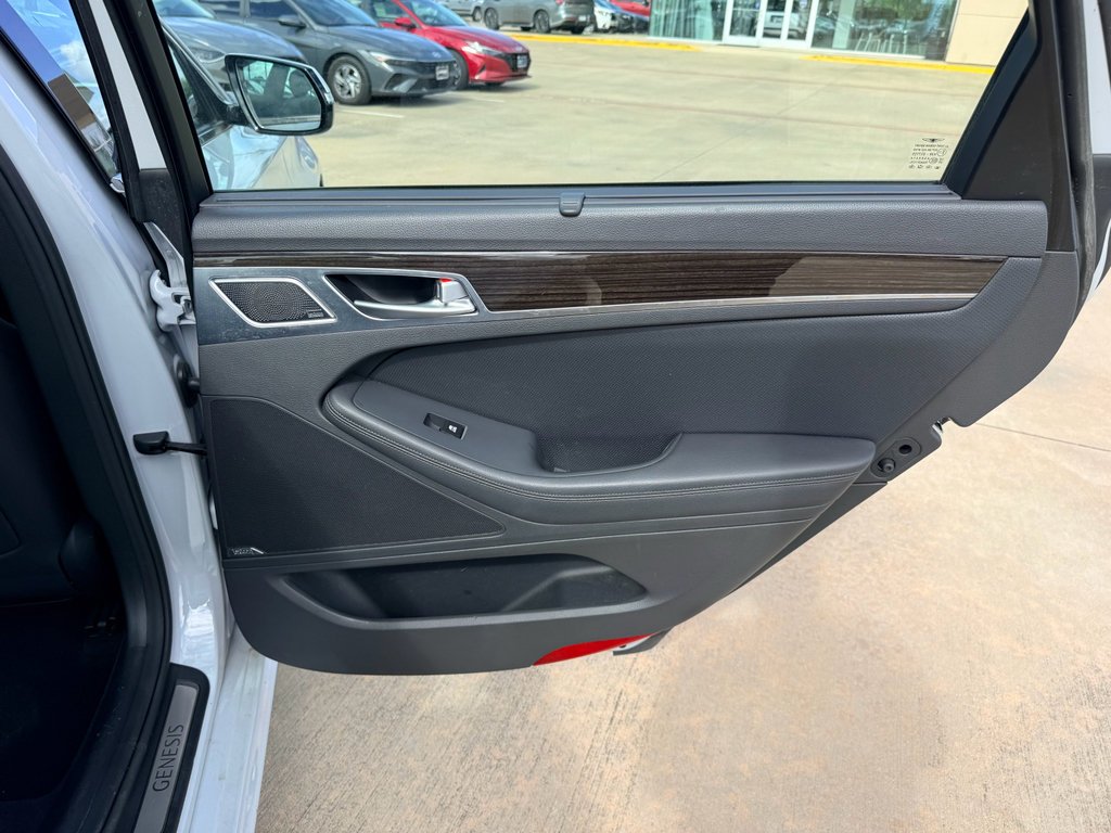 Used 2020 Siberian Ice Genesis 3.8L image 16