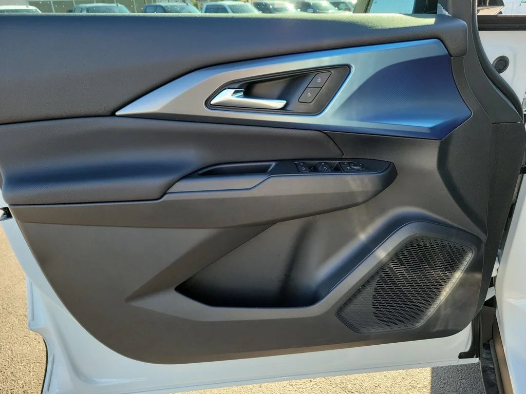 2026 Chevrolet Equinox EV 2LT - Photo 13