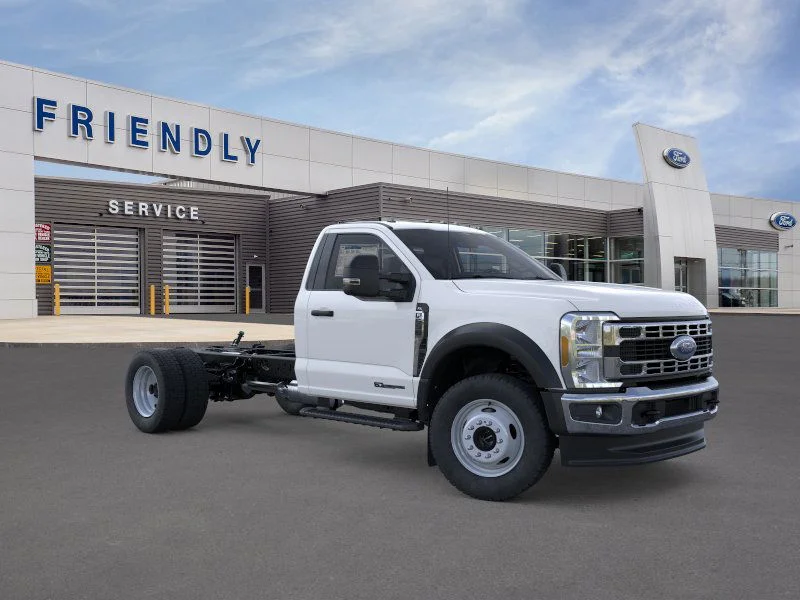 New 2025 Oxford White Ford F-550® XL image 35