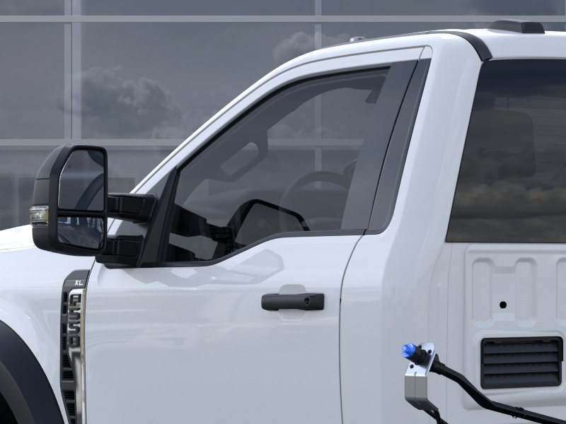 2025 Ford F-550 Super Duty Chassis Cab XL - Photo 45