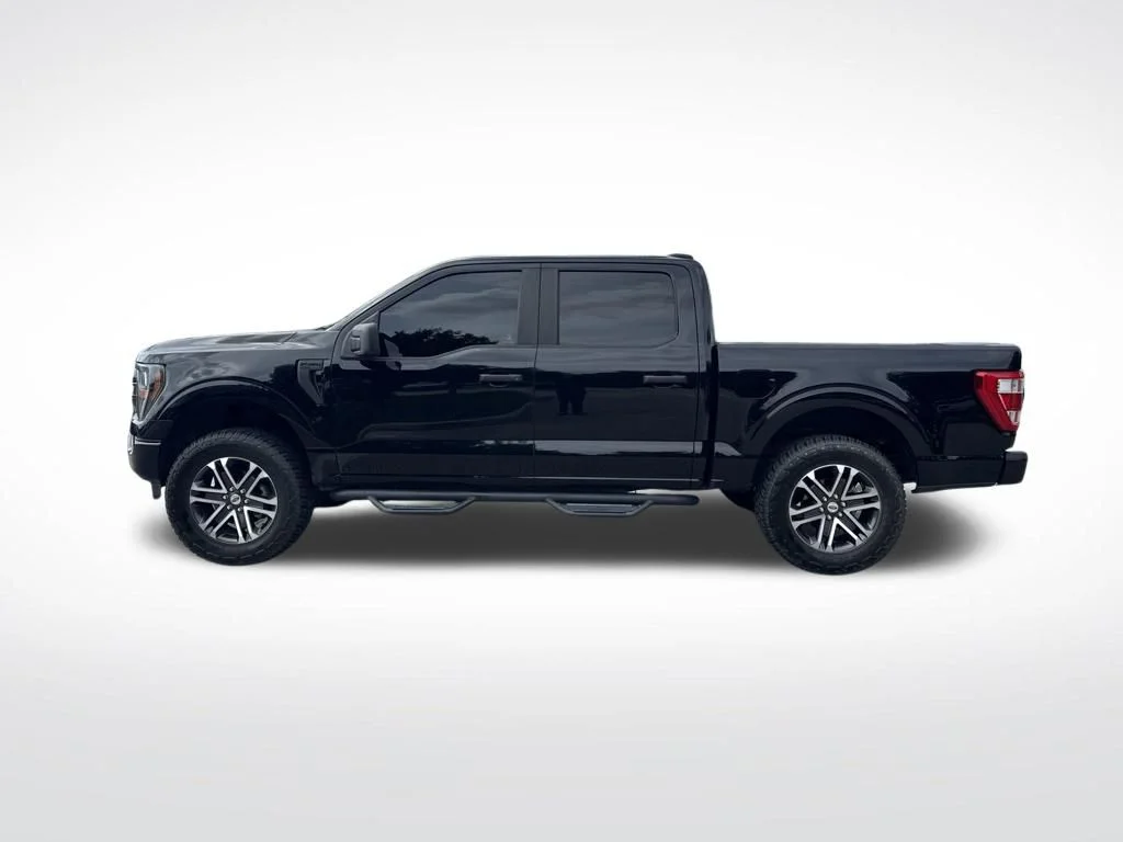 Used 2023 Black Metallic Ford XL image 8