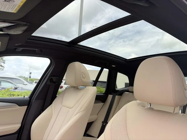 Used 2024 White BMW sDrive30i image 20