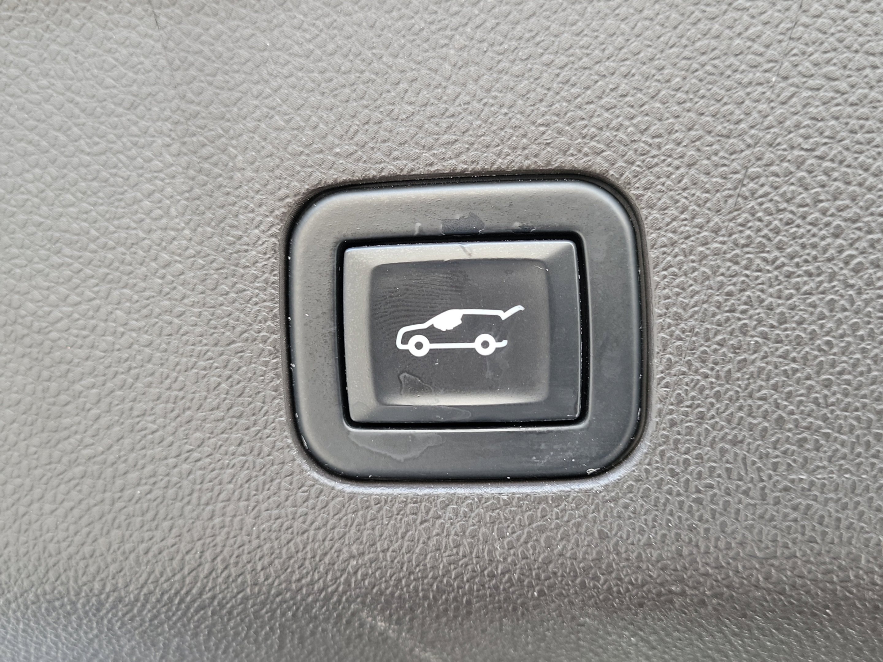 Used 2021 Shadow Gray Metallic Chevrolet LT image 8