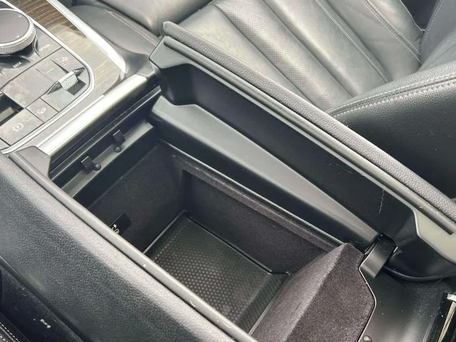 Used 2019 Gray BMW xDrive50i image 38