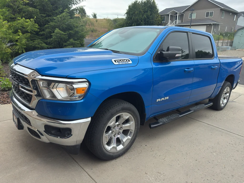 2022 RAM 1500 Big Horn/Lone Star 4x4 Crew Cab 5'7's photo