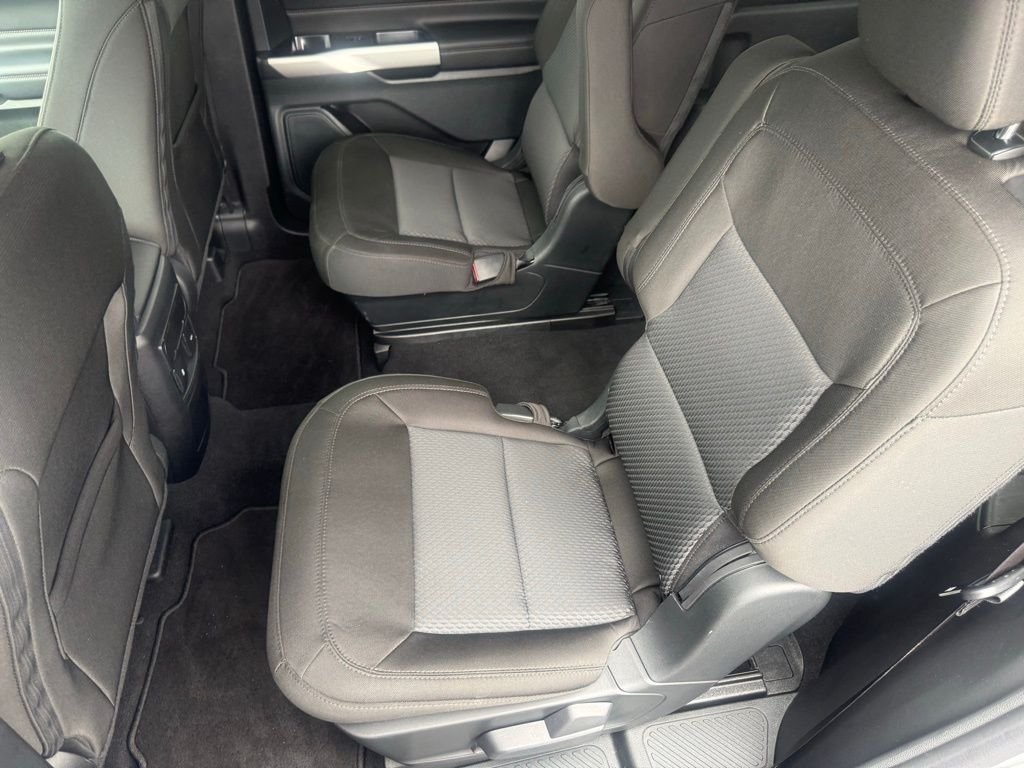 Used 2024 Gray Ford XLT image 35