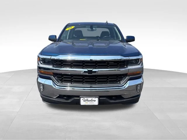 Used 2019 DEEP OCEAN BLUE METALLIC Chevrolet LT image 9