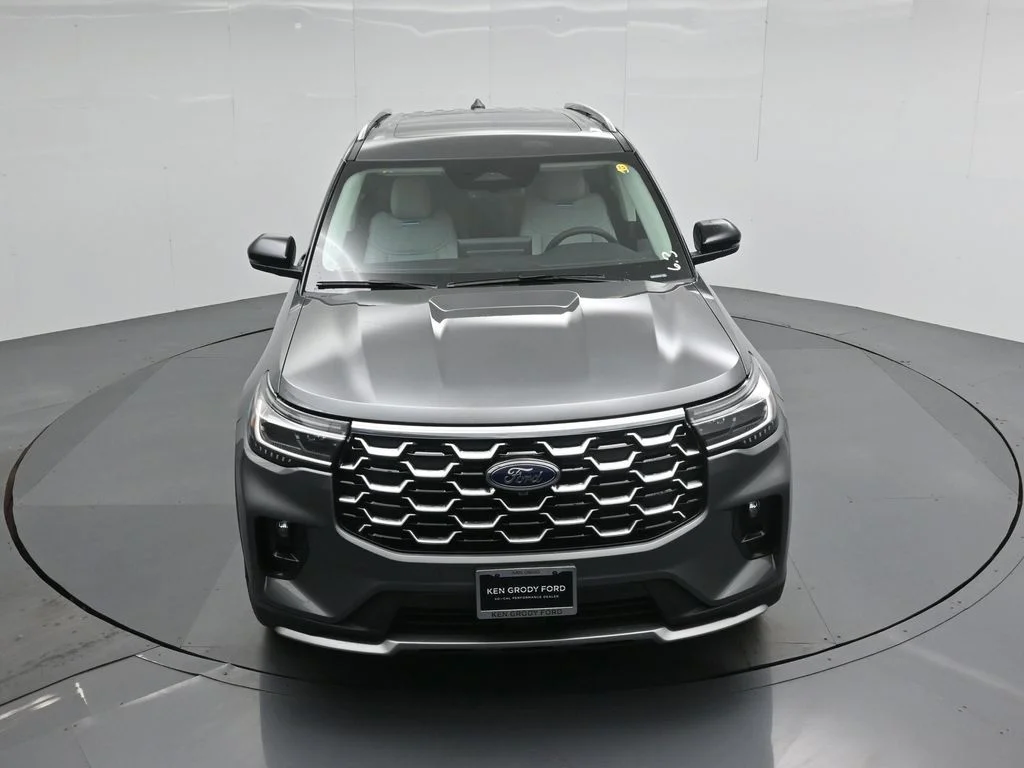 New 2026 Carbonized Gray Metallic Ford Platinum image 38