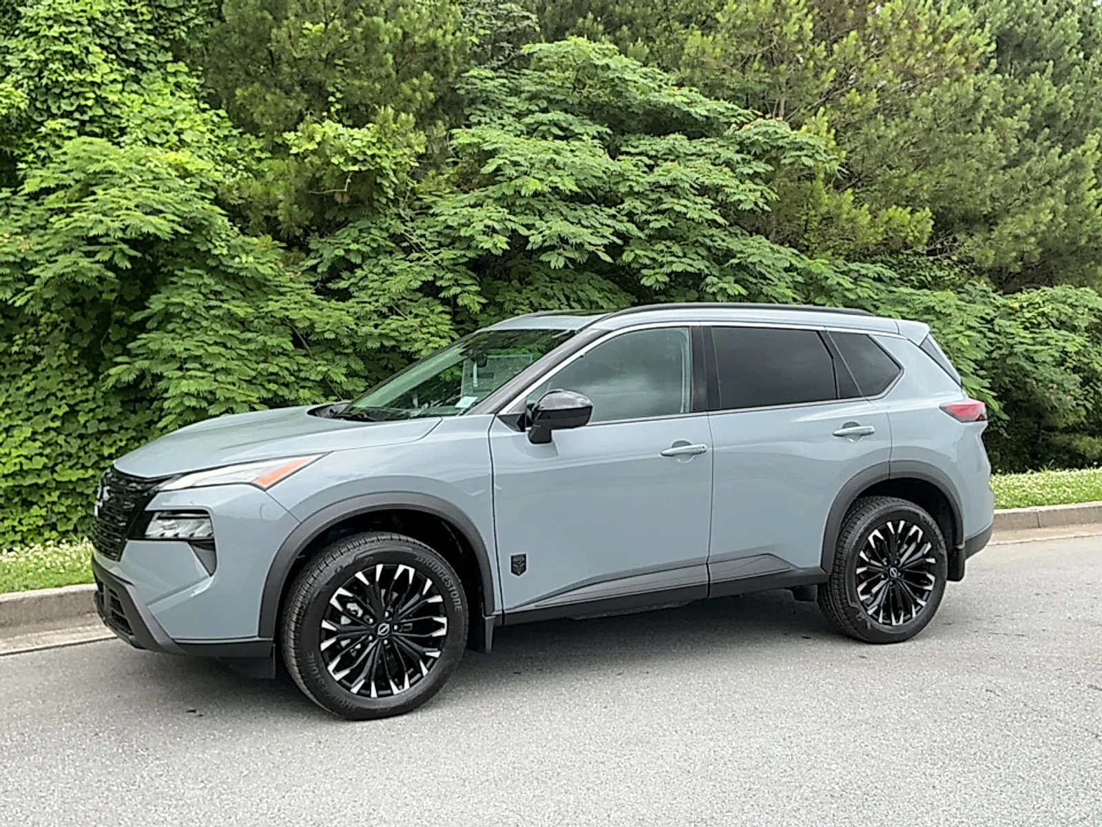 New 2026 Boulder Gray Pearl Nissan Dark Armor image 4
