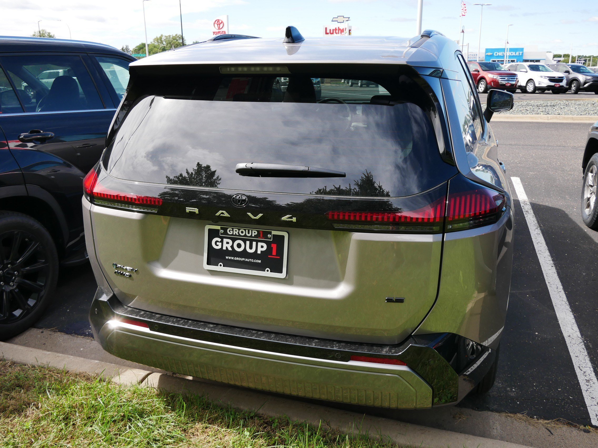 Used 2026 Meteor Shower Toyota SE image 6