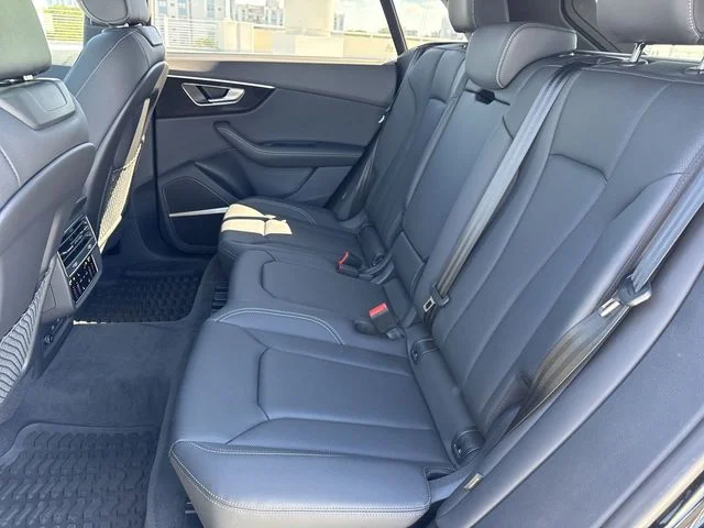2025 Audi Q8 Premium Plus - Photo 23