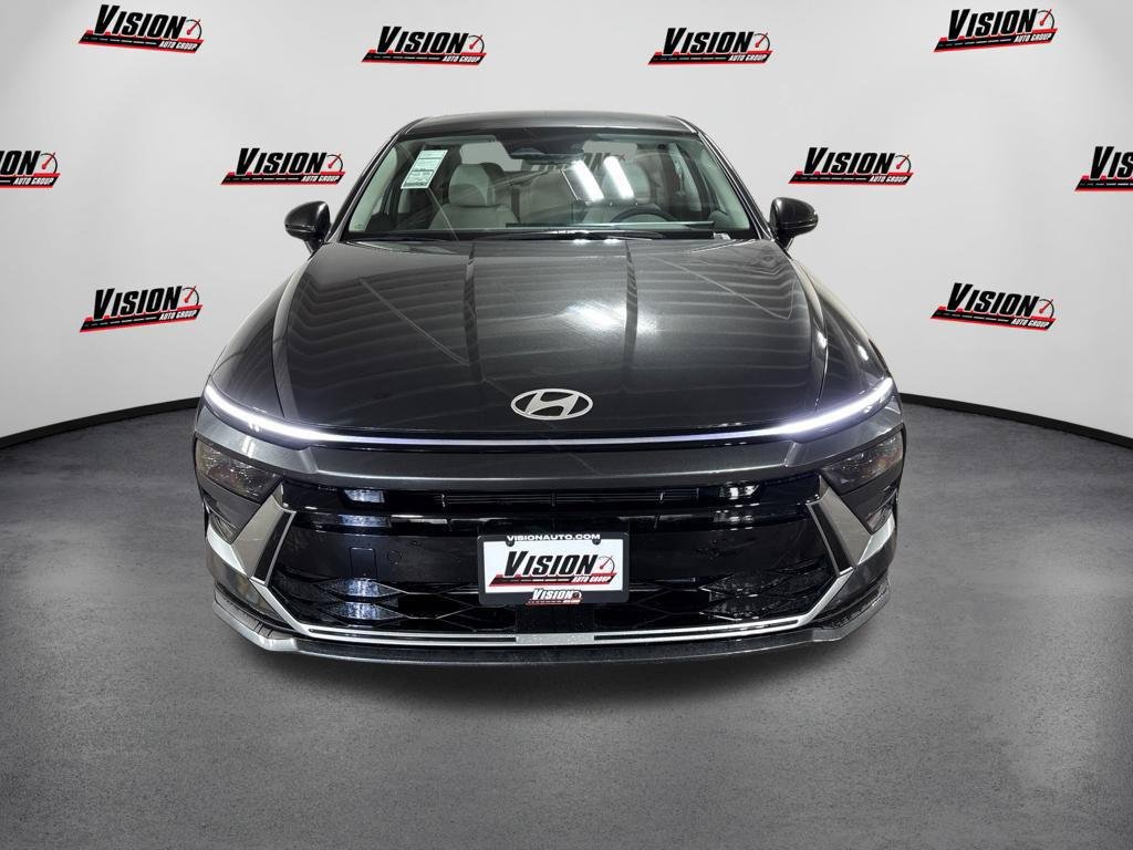 New 2026 Gray Hyundai SE image 8
