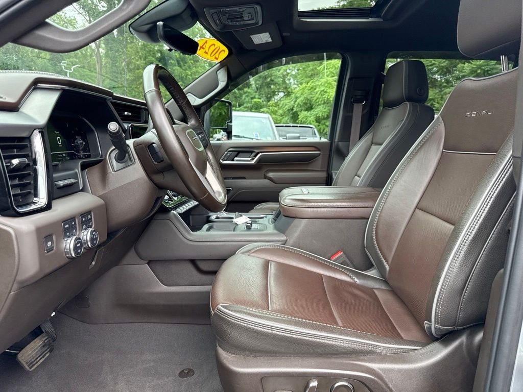 Used 2024 Silver GMC Denali image 9