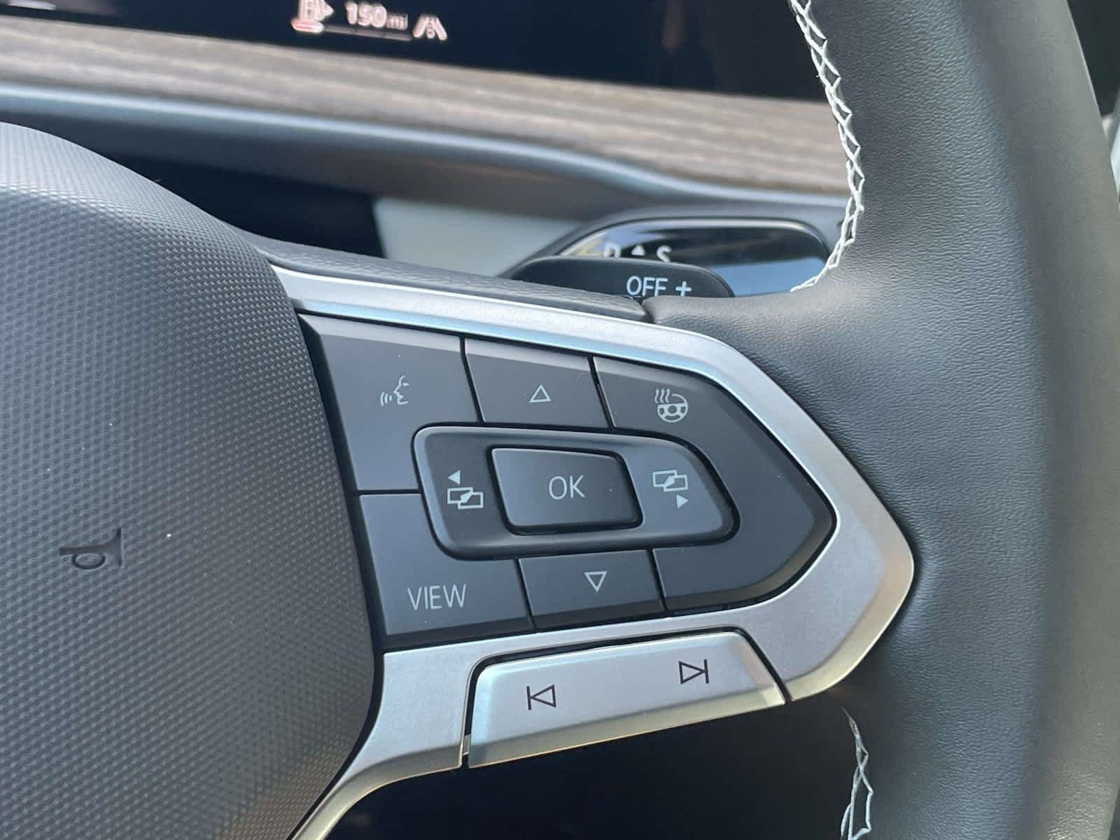 New 2027 DEEP BLACK PEARL Volkswagen SE image 26
