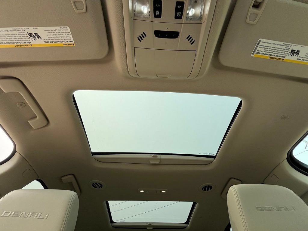 Used 2023 White Frost Tricoat GMC Denali image 43