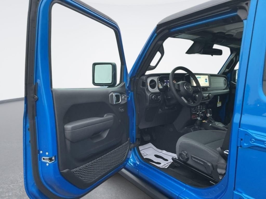 2026 Jeep Wrangler 4-Door Willys - Photo 17