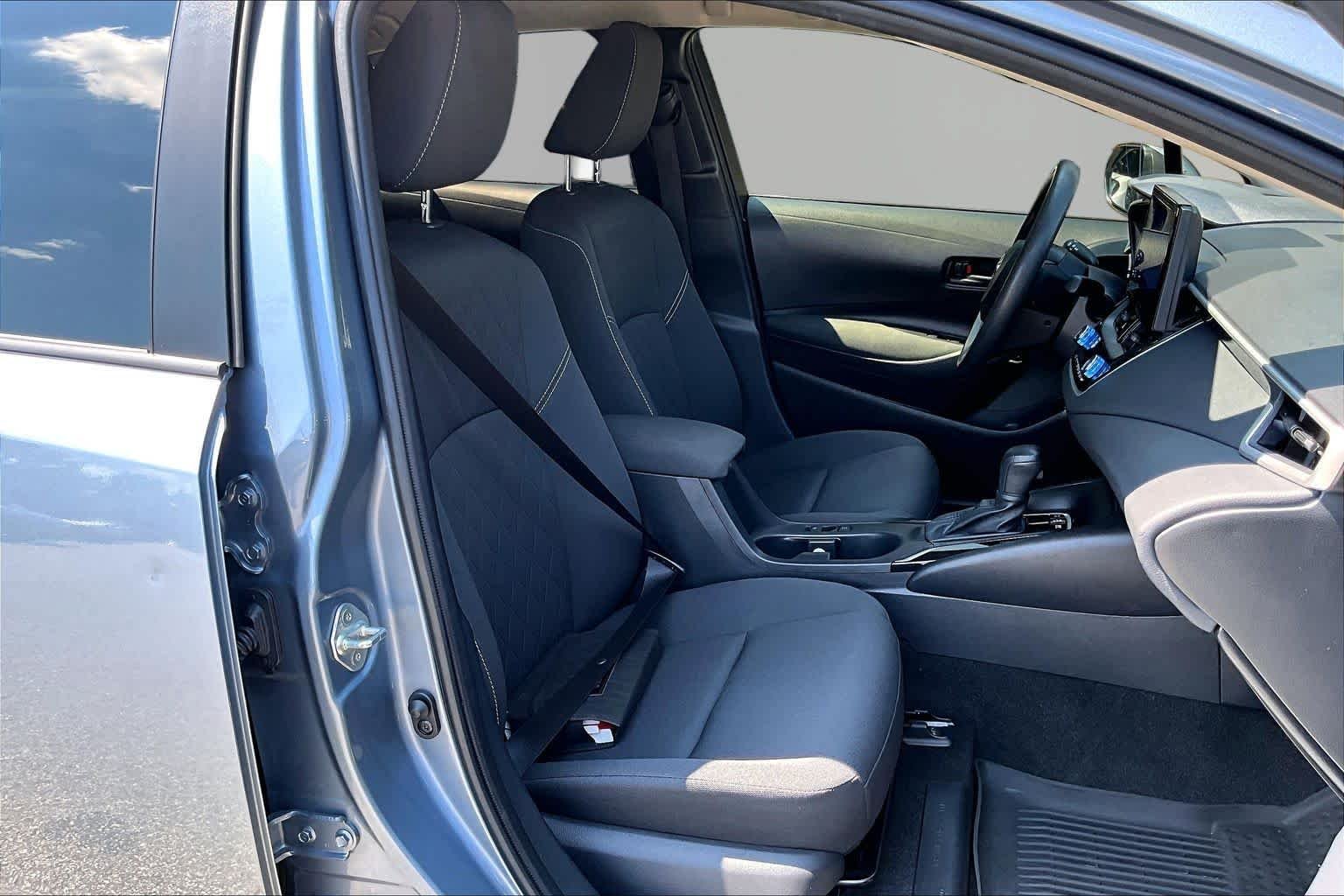 Used 2025 Celestite Toyota Hybrid LE image 8