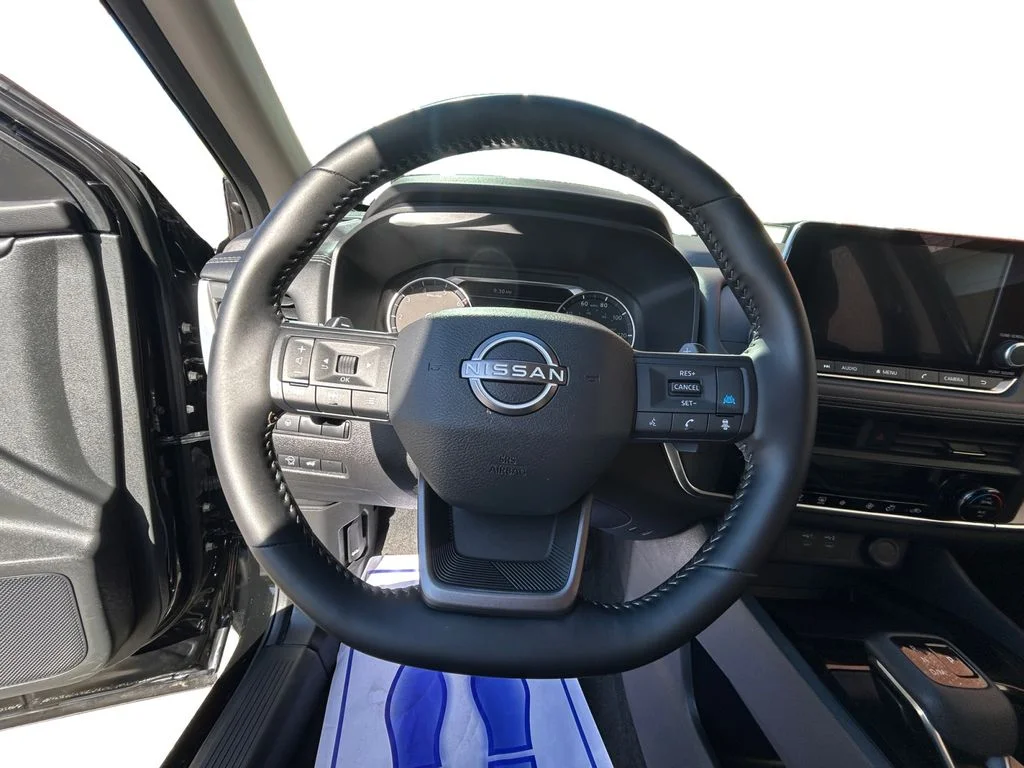 Used 2026 Super Black Nissan  image 13