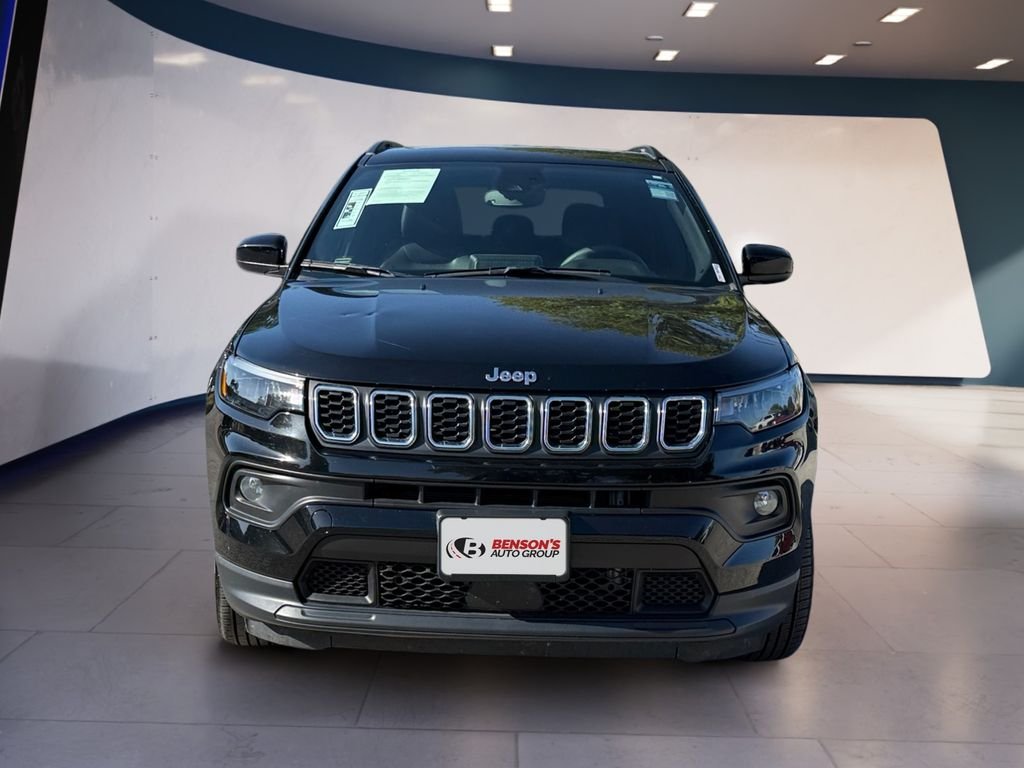 Used 2025 Black Jeep Latitude image 7