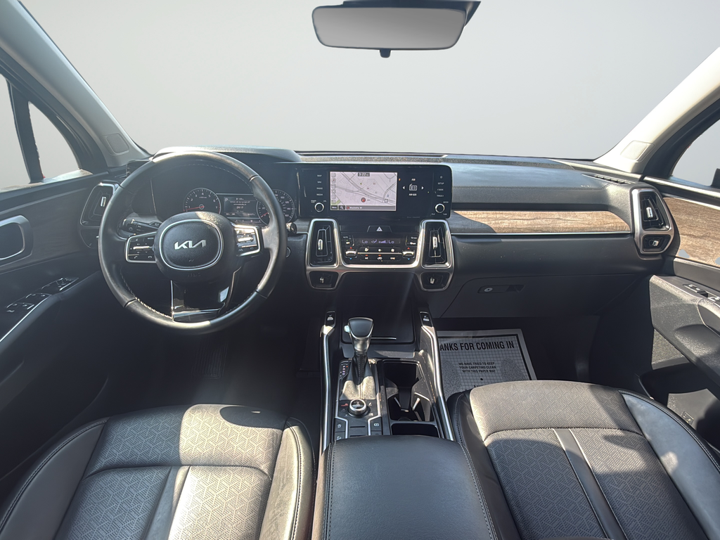 Used 2023 Black Kia X-Line S image 9