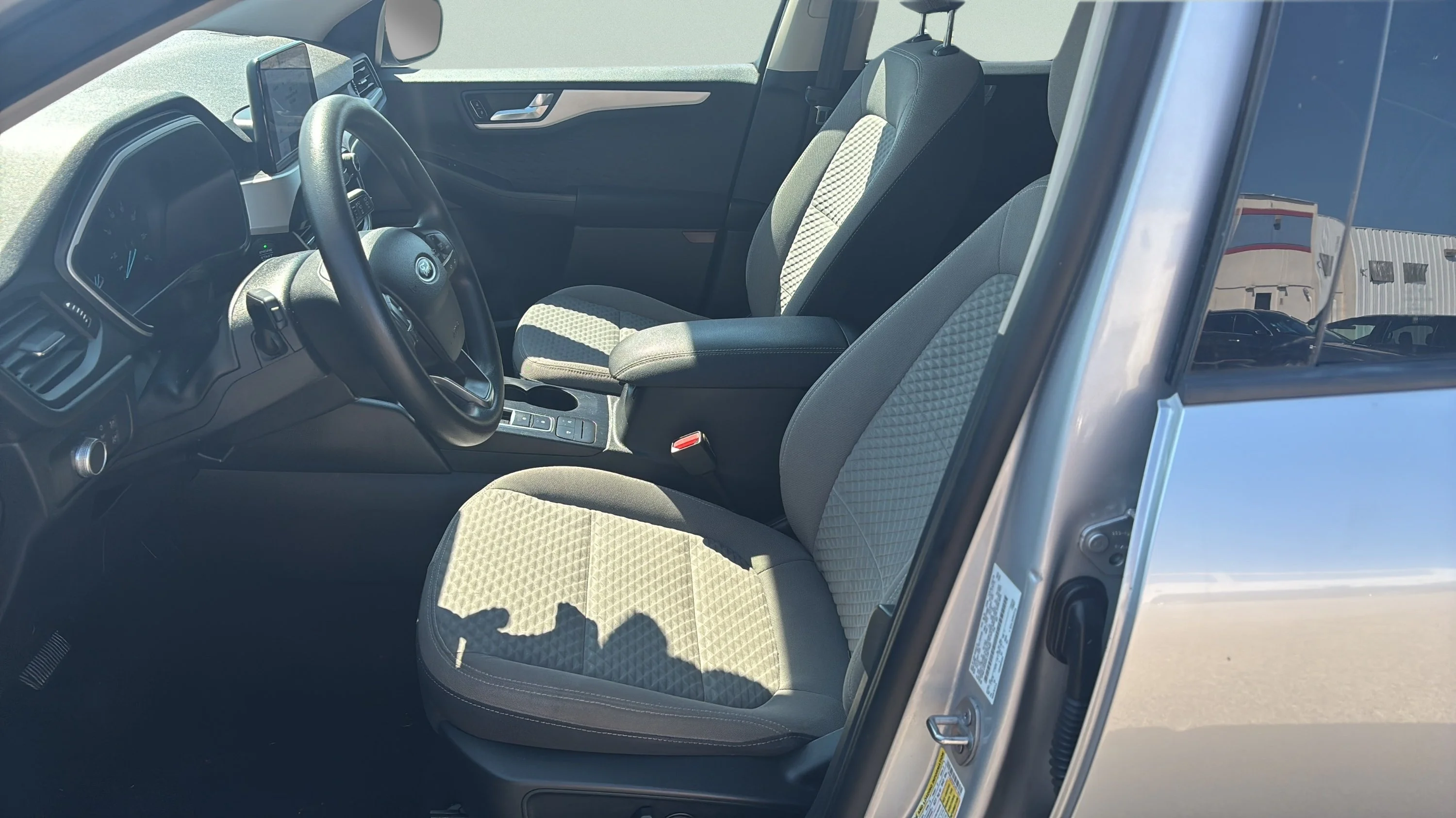Used 2020 Silver Ford SE FWD image 10