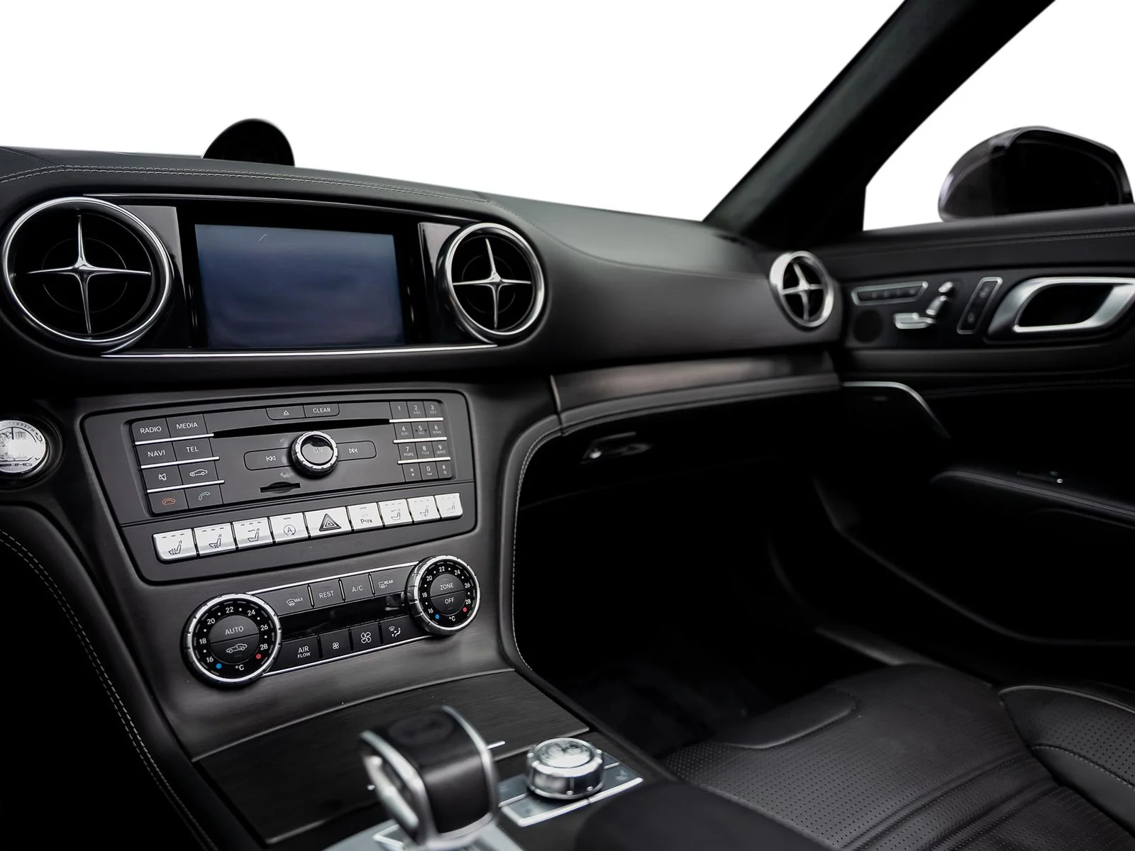 Used 2017 White Mercedes-Benz SL 63 AMG® image 44