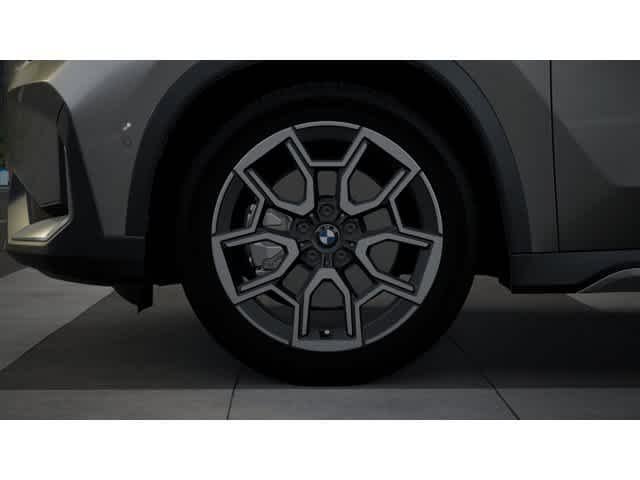 New 2026 Space Silver Metallic BMW xDrive28i image 7