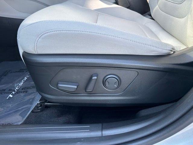 New 2026 Shimmering Silver Hyundai SEL Plus image 44