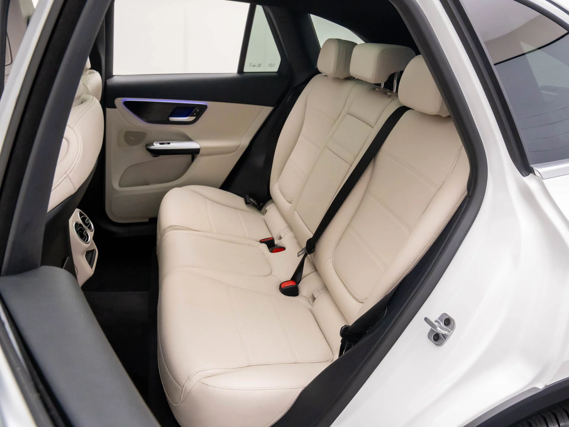 2026 Mercedes-Benz GLC Base - Photo 17