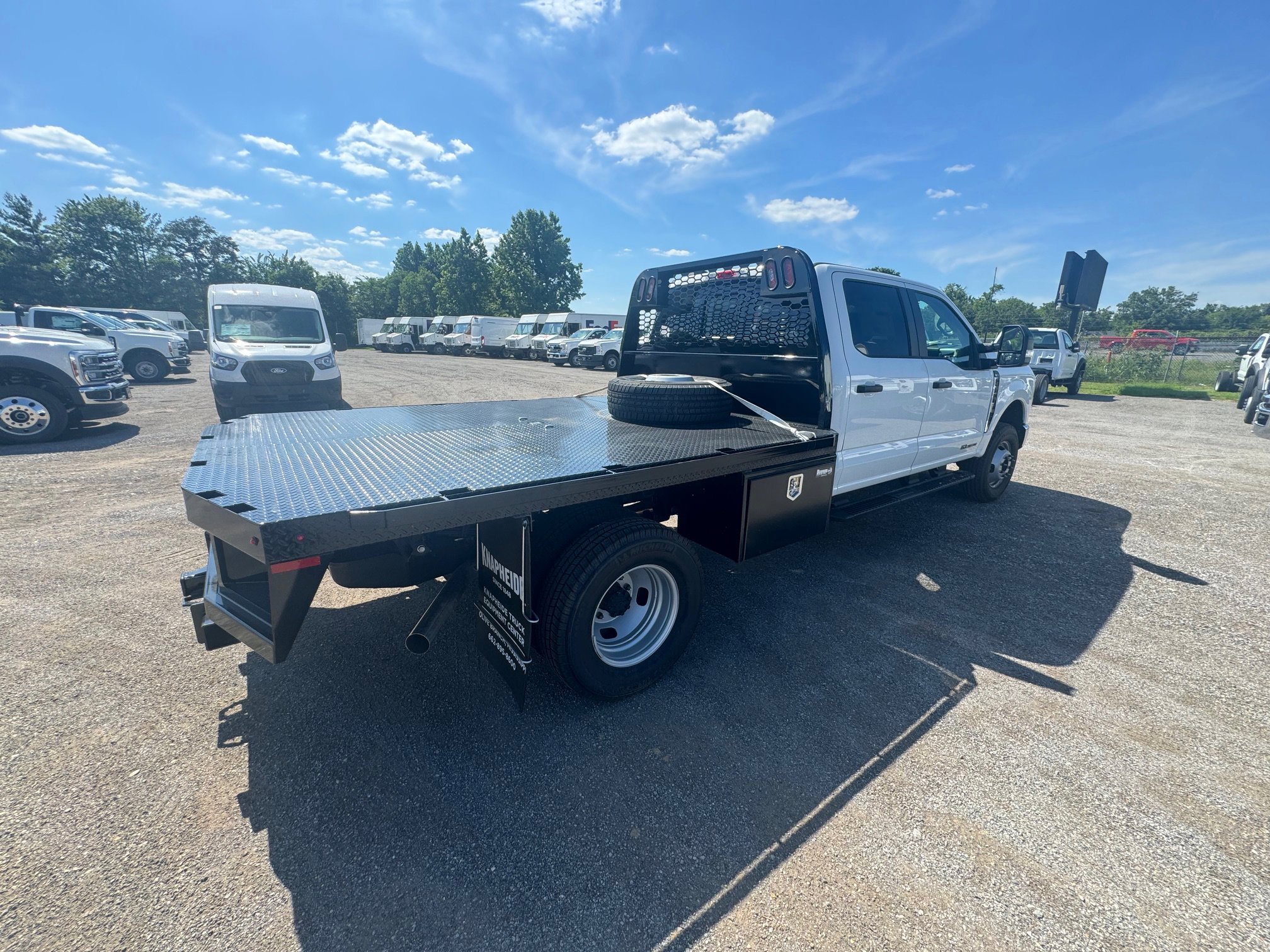 New 2026 Oxford White Ford F-350® XL image 3