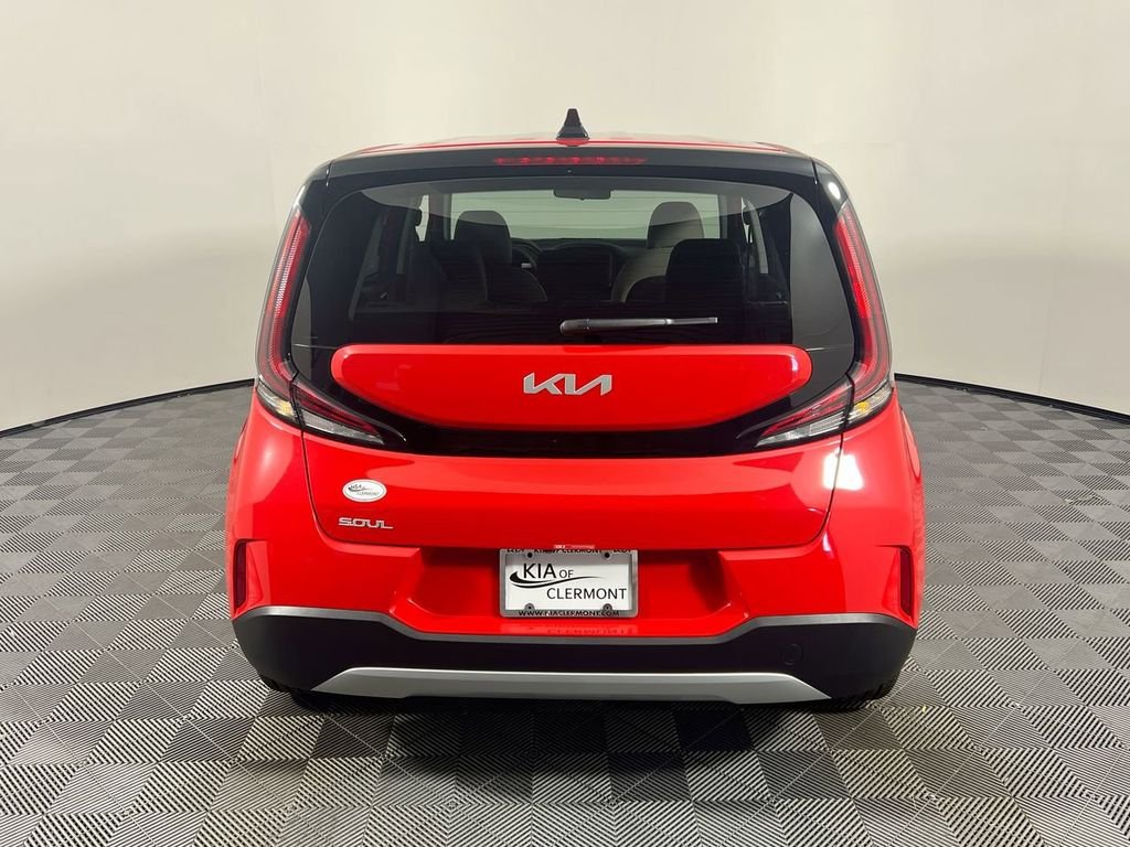 Used 2022 Red Kia LX image 4