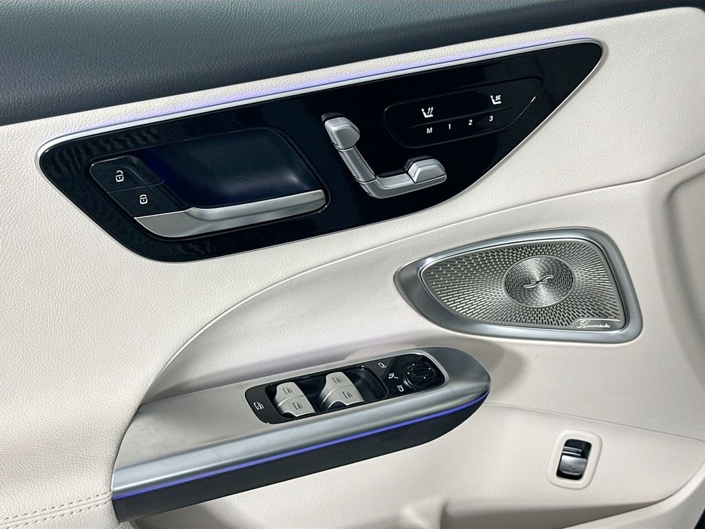 New 2026 Selenite Grey Metallic Mercedes-Benz C 300 image 18
