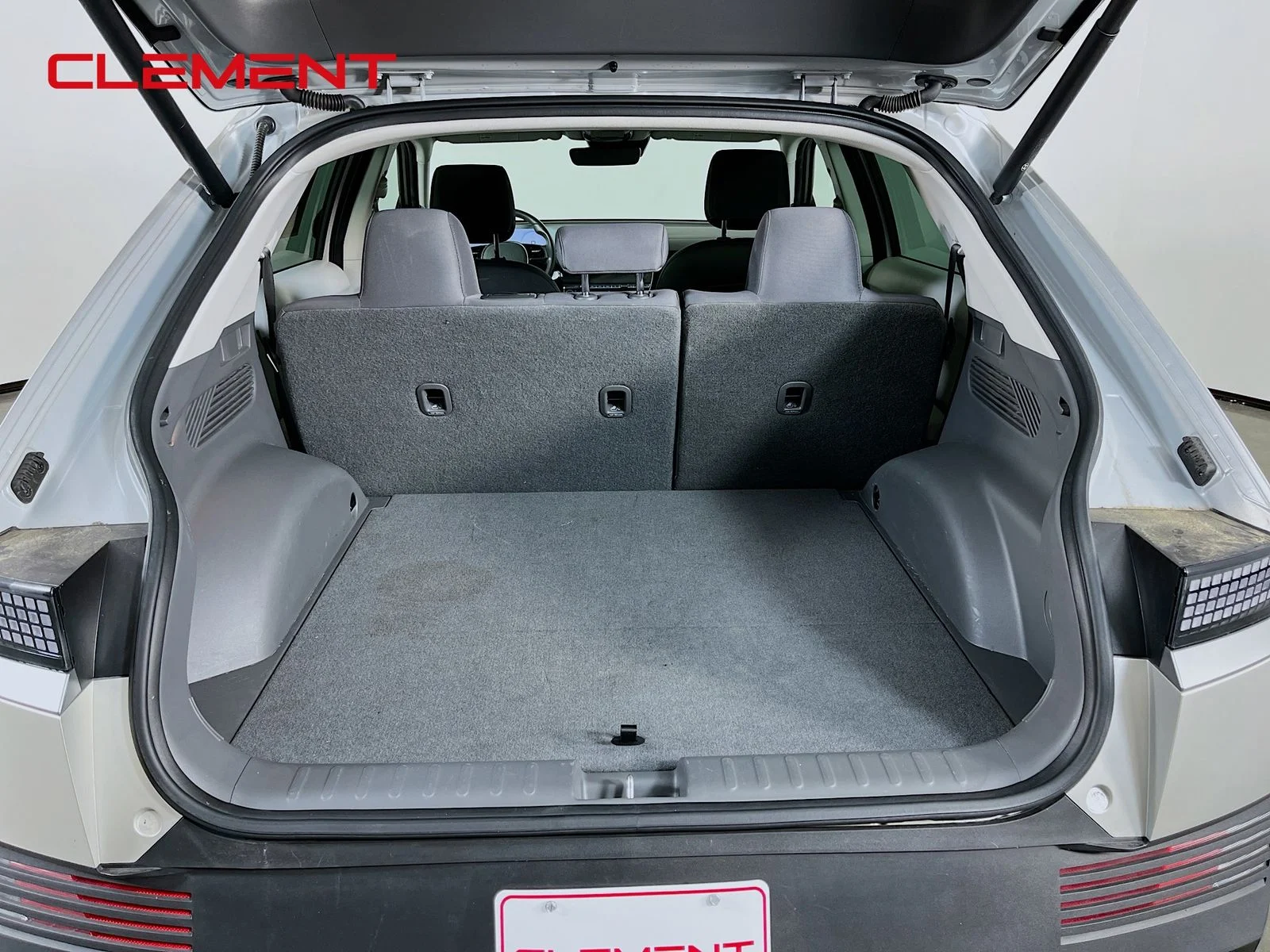 Used 2024 Gold Hyundai SEL image 10