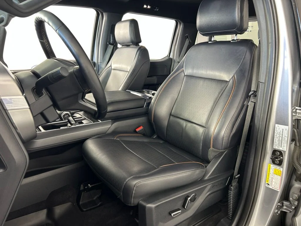 Used 2025 Silver Ford Lariat image 24