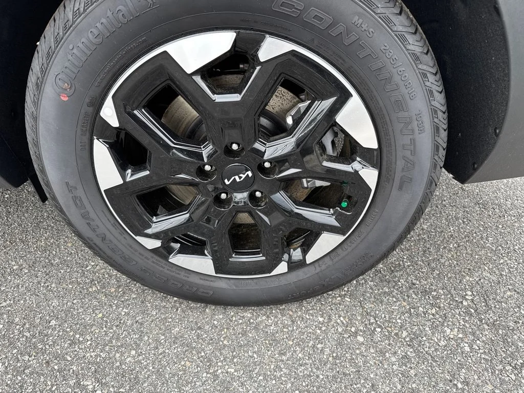 2025 Kia Sorento S - Photo 19