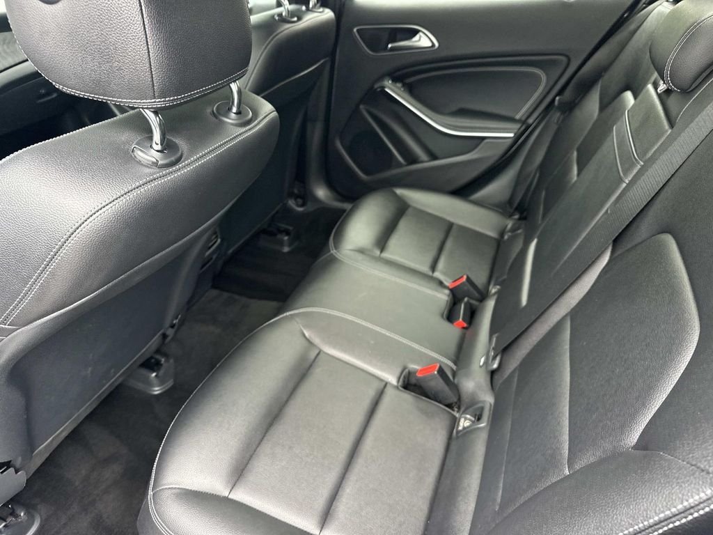 Used 2018 Mountain Gray Metallic Mercedes-Benz GLA 250 image 15