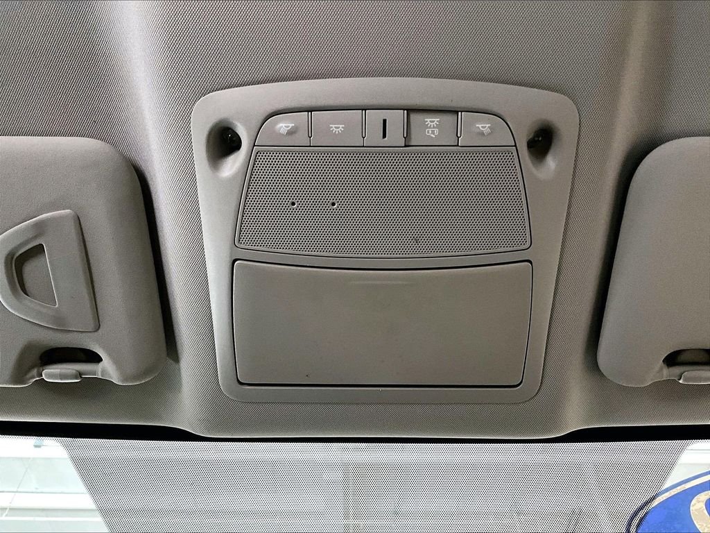 Used 2019 Silver Nissan S image 23