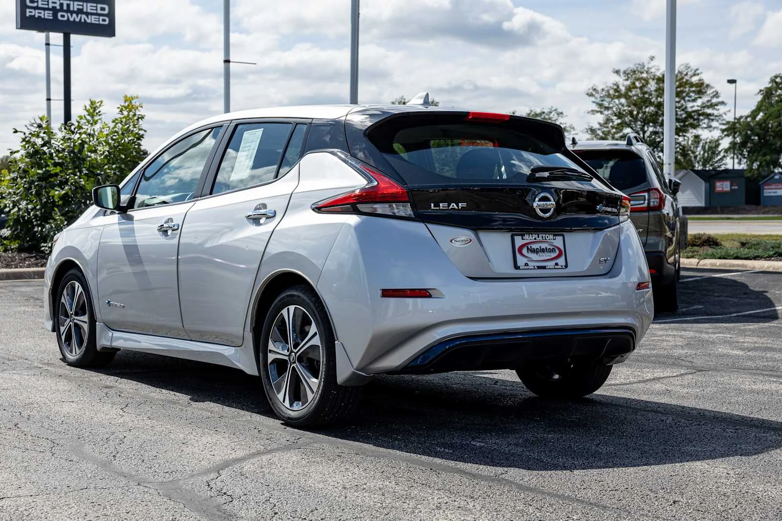Used 2018 Silver Nissan SV image 5